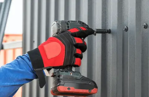 Travaux de zinguerie - Bannost-Villegagnon